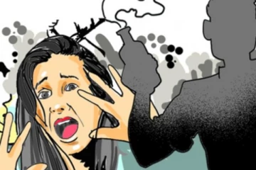 සීයාගේ ඇසිඩ් ප්‍රහාරයෙන්, ප්‍රසිද්ද පාසලක ඉගෙනුම ලබන මුහුණුපුරෝ රෝහලට