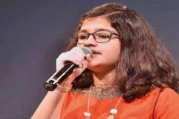 120 மொழிகளில் பாடல்கள் பாடி கின்னஸ் சாதனைப் படைத்த சிறுமி
