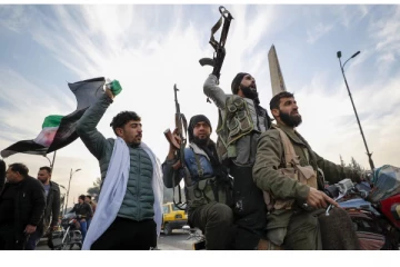 சிரியாவின் மீதான தடையை நீக்குவது குறித்து கனடா கவனம்