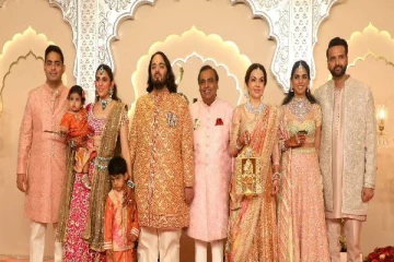 முகேஷ் அம்பானியின் 3 பிள்ளைகள் எவ்வளவு சம்பாதிக்கிறார்கள்? அவர்களில் யார் பணக்காரர்?