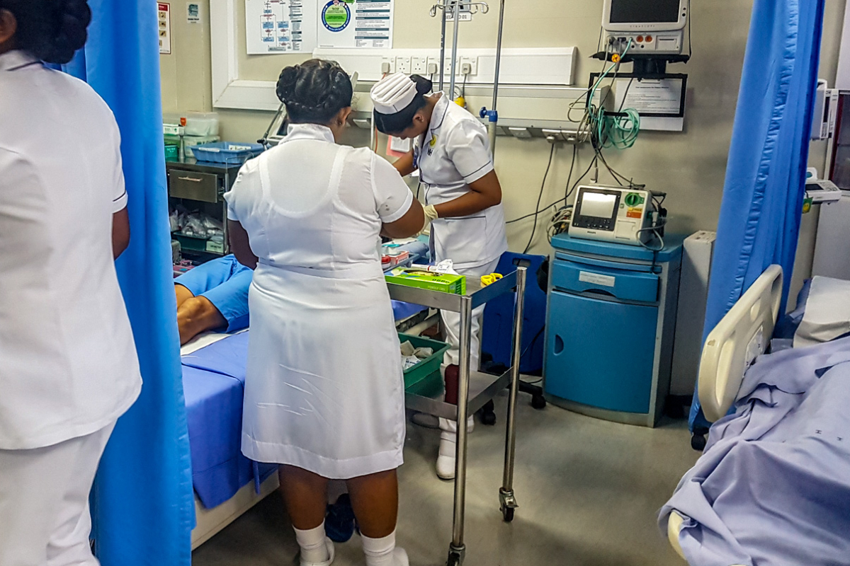 பாடசாலை நீர் தாங்கி சரிந்து வீழ்ந்ததில் ஐந்து மாணவர்கள் காயம் | 5 Students Injured School Water Tank Collapses பாடசாலை நீர் தாங்கி சரிந்து வீழ்ந்ததில் ஐந்து மாணவர்கள் காயம் | 5 Students Injured School Water Tank Collapses