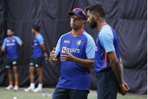 இந்திய தென்னாப்பிரிக்க தொடர் ; திடீரென விலகிய கே.எல் ராகுல் - புதிய கேப்டன் அறிவிப்பு! | Ind Vs Sa Kl Rahul Ruled Out New Caption Pant