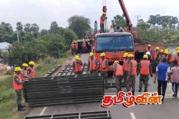 கிளிநொச்சியில் பாலத்தை புனரமைக்கும் இந்திய இராணுவ பொறியியலாளர் குழு