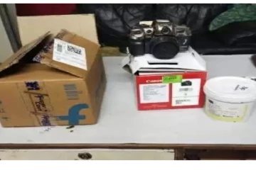 கேமராவை ஆர்டர் செய்த இளைஞர் - பெயிண்ட் டப்பாவை டெலிவரி செய்த நிறுவனம்