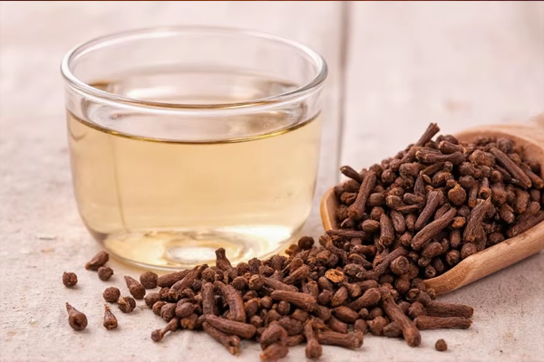 நீரிழிவு நோயால் அவதிப்படுறீங்களா? கிராம்பு தண்ணீர் கட்டாயம் எடுத்துக்கோங்க | Benefits Of Clove Water நீரிழிவு நோயால் அவதிப்படுறீங்களா? கிராம்பு தண்ணீர் கட்டாயம் எடுத்துக்கோங்க | Benefits Of Clove Water