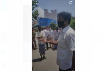 உதவி ஆய்வாளரை மிரட்டும் காங்கிரஸ் பிரமுகர்- வைரலாகும் வீடியோ!