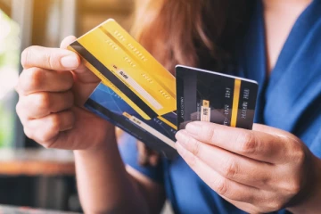 டெபிட் கார்ட் தொலைந்து விட்டால் எஸ்எம்எஸ் மூலம் கார்டை ப்ளாக் செய்யலாம்