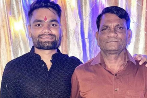 ரிங்கு சிங்கின் தந்தை உயிரிழப்பு - சிலிண்டர் விநியோகராக இருந்து மகனை கிரிக்கெட்டர் ஆக்கியவர் | Rinku Singh Father Passed Away Lpg ரிங்கு சிங்கின் தந்தை உயிரிழப்பு - சிலிண்டர் விநியோகராக இருந்து மகனை கிரிக்கெட்டர் ஆக்கியவர் | Rinku Singh Father Passed Away Lpg