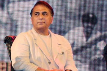 மும்பை தாக்குதலுக்குப்பின் இங்கிலாந்து அணி செய்ததை மறந்துடாதீங்க: இந்திய அணிக்கு சுனில் கவாஸ்கர் அறிவுரை