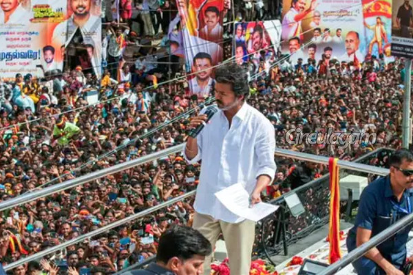 கரூர் சம்பவம் பற்றிய கேள்வியால் டென்ஷன் ஆன விஜய்யின் அப்பா எஸ்ஏசி.. கோபமான பதில் | Vijay Father Sac Angry Reply On Karur Stampede