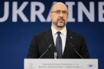 அவசரமாக கனடாவிற்கு விஜயம் செய்யும் உக்ரைன் பிரதமர்