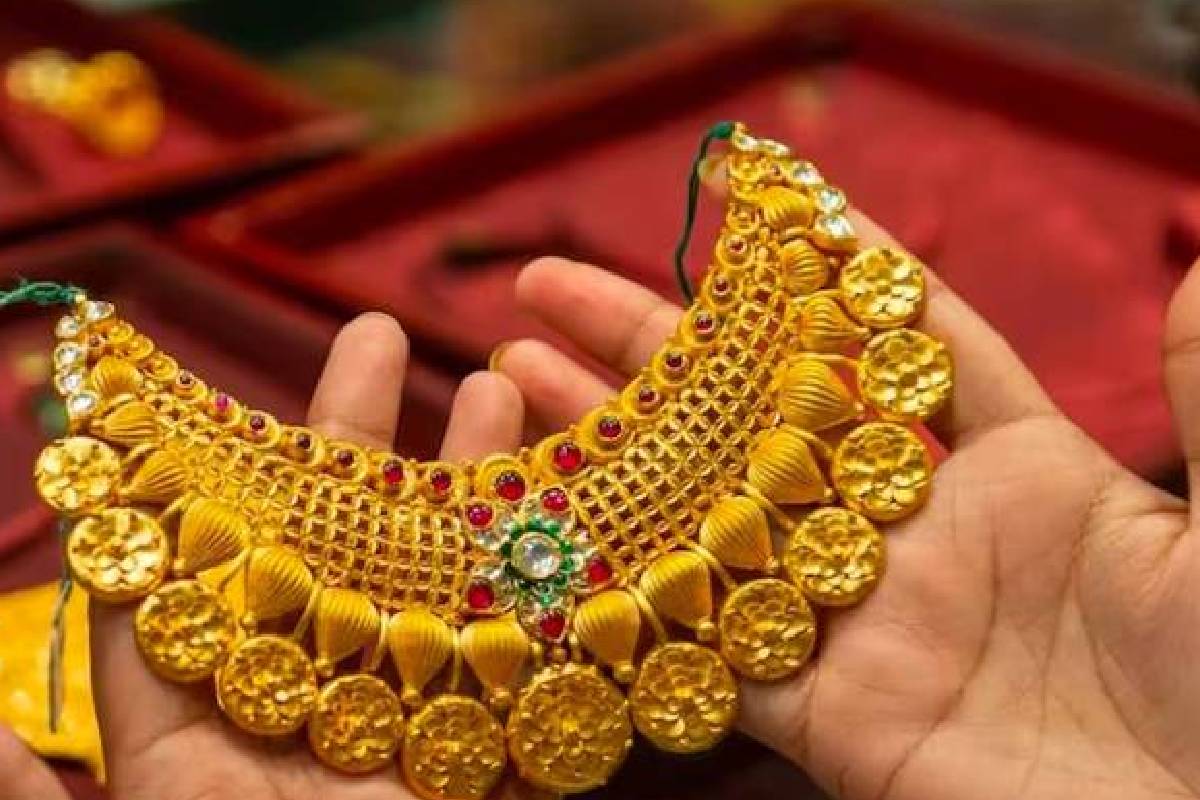 அட்சய திருதி நாளில் கிடுகிடுவென உயர்ந்த தங்கத்தின் விலை | Gold Prices Soar On Akshaya Tritiya
