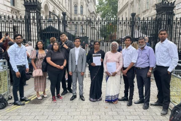 வடக்கு, கிழக்கில் வலிந்து காணாமல் ஆக்கப்பட்டோர் விவகாரம் - பிரித்தானிய பிரதமர் அலுவலகத்தில் கையளிக்கப்பட்ட மனு!