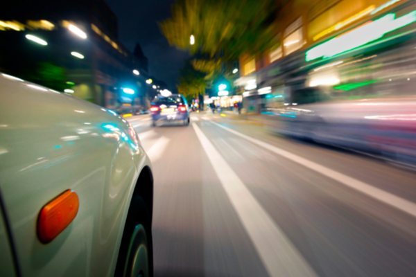 இலங்கையை போல இங்கு இல்லை....  இடது பக்க போக்குவரத்து விதி பின்பற்றும் விசித்திர நாடுங்கள்! ஏன் தெரியுமா? | Why Some Countries Still Follow Left Side Traffic