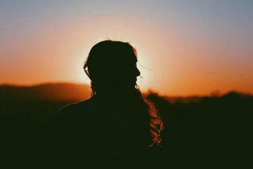 பேஸ்புக்கால் இளம் பெண்ணொருவருக்கு நேர்ந்த பரிதாபம்