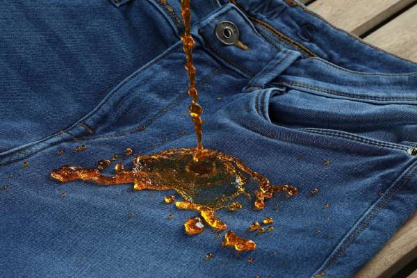 ஜீன்ஸ் பேண்ட் துவைக்க போடும் பழக்கம் இருக்கா? எச்சரிக்கும் மருத்துவர் | How Often Should You Wash Mens Jeans