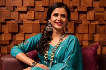 விபத்தில் சிக்கி படுத்த படுக்கையான விஜே மணிமேகலை!!