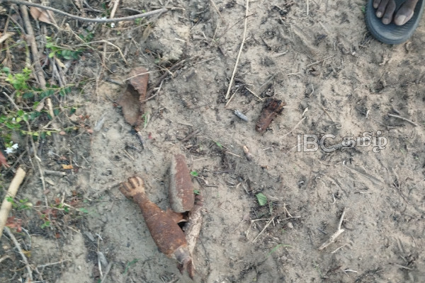 யாழில் வெடிக்காத நிலையில் மீட்கப்பட்ட பெருமளவு குண்டுகள் | Mandalai Police Recover Live Bombs Private Land