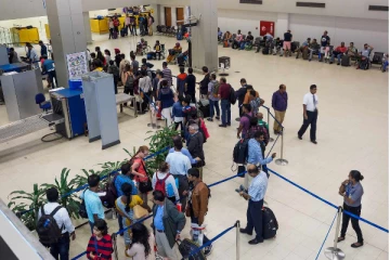 இலங்கையில் விமான டிக்கெட்டுக்களின் விலை மேலும் குறைந்தது