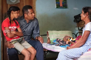 30 வருடமாக மகன் படுத்த படுக்கை! வாய்  பேச முடியாத பேத்தி: மூதாட்டி ஒருவரின் சோகக் கதை இது  (video)