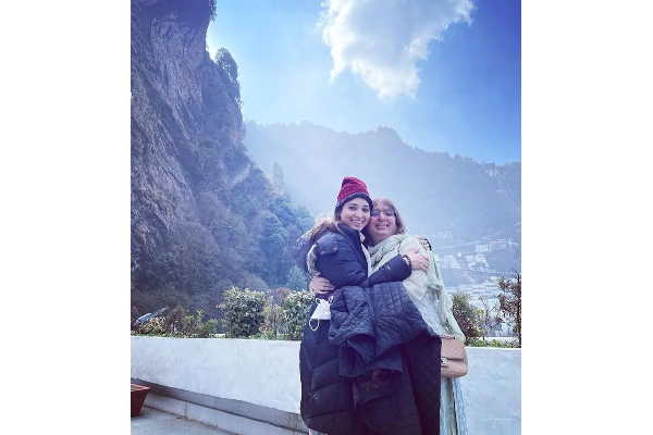 ஆன்மிக பயணத்தில் நடிகை தமன்னா.. வெளிவந்த புகைப்படங்கள் | Thamanna In Her Devotional Tour