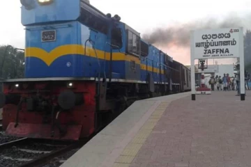 யாழில் தொடருந்து இயந்திரக் கோளாறு: வடக்கு மார்க்கத்திலான தொடருந்து சேவை பாதிப்பு