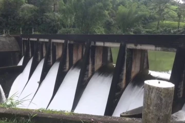 மலையக நீர்தேக்கங்களின் நீர்மட்டம் உயர்வு - வான்கதவுகள் திறப்பு: பொதுமக்களுக்கு விடுக்கப்பட்டுள்ள எச்சரிக்கை (Photos)