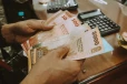 நிதி மோசடிகளுக்கு எதிராக இலங்கை சுகாதார அமைச்சு எச்சரிக்கை