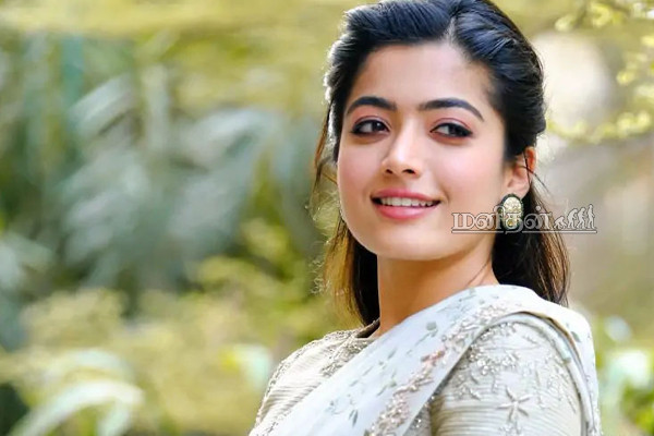 நடிப்பில் பட்டையை கிளப்பும் விஜய் பட நடிகை! தற்போது என்ன தொழில் செய்கிறார் தெரியுமா? | Rashmika Mandanna New Business