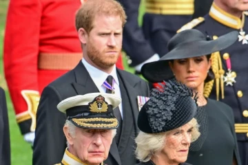 குடும்பப் பிரச்சினையை தீர்ப்பதற்காக இளவரசர் ஹரி சொன்ன யோசனை: தேநீரை துப்பிய கமீலா