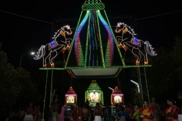 யாழில் பிரம்மாண்டமாக இடம்பெற்ற இந்திர விழா