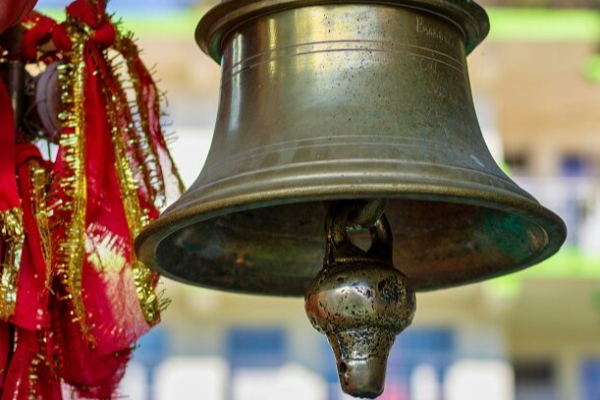 இது தெரியாமல் தினமும் ஆலயம் சென்று வழிபாடு செய்யாதீர்கள் | Benefits Of Visiting Temple Daily