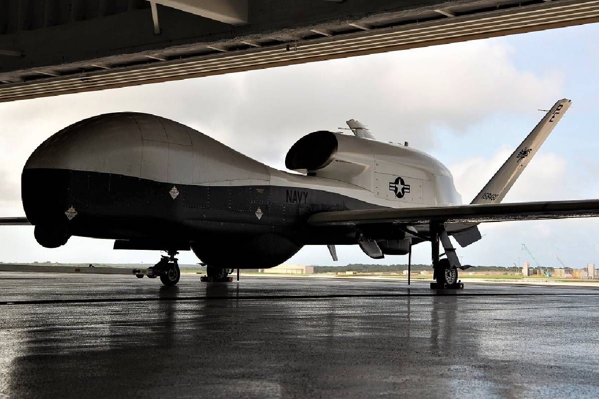 ஹார்முஸ் நீரிணையில் திடீரென்று மாயமான அமெரிக்காவின் 200 மில்லியன் டொலர் ட்ரோன் | Us 200 Million Drone Disappears