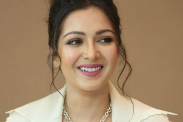 மப்பும், மந்தாரமுமாக குண்டாக மாறிய நடிகை திரேசா? ஷாக்கான ரசிகர்கள்..