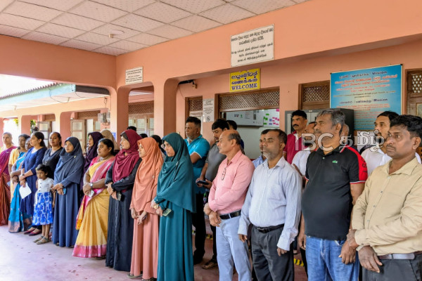 மறக்க முடியாத அலைகள்: பல்வேறு பகுதிகளில் சுனாமி பேரழிவின் நினைவேந்தல் | 21St Anniversary Of The Tsunami Disaster