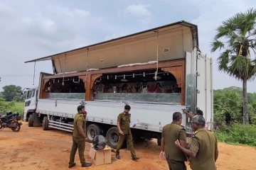வவுனியாவில் காலாவதியான ஐஸ்கிரீம் கோன்கள் பறிமுதல்