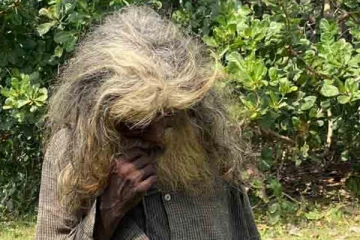 நடுக் காட்டில் மீட்கப்பட்ட முன்னாள் போராளியின் கண்ணீரை வரவழைக்கும் நிலை!