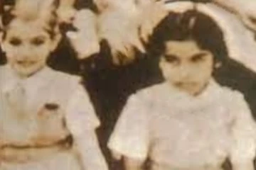 இந்த புகைப்படத்தில் இருப்பவர் யார் தெரியுமா.. யாருனு தெரிஞ்சா ஷாக் ஆகிடுவீங்க