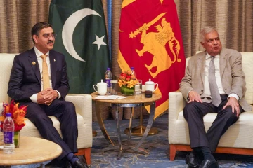 ரணில் - பாகிஸ்தான் பிரதமர் சந்திப்பு (Photos)