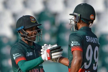 அடுத்தடுத்து சதம் விளாசிய வங்கதேச பேட்ஸ்மேன்கள்: சவாலான இலக்கை துரத்தும் ஆப்கானிஸ்தான்