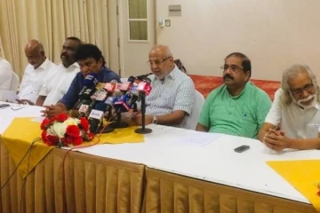 கூட்டத்திலிருந்து வெளியேறுங்கள்; விக்னேஸ்வரன் தரப்பிற்கு மிரட்டல்!