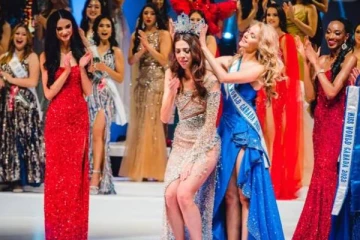 கனடாவில் வரலாற்று சாதனை நிலைநாட்டிய பழங்குடியின யுவதி