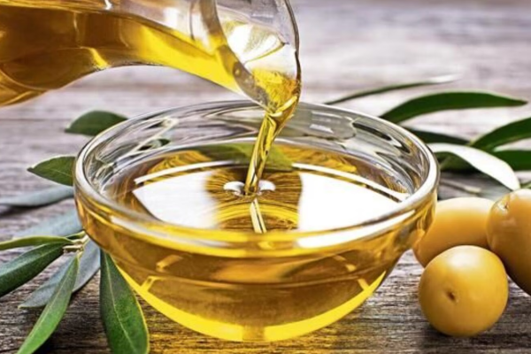 முடி உதிர்வு பிரச்சனைக்கு முட்டை பயன்படுத்தினால் இத்தனை நன்மைகளா? | Hair Loss Using Eggs So Many Benefits
