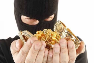 யாழில் வெளியில் சென்று வீடு திரும்பியவர்களுக்கு காத்திருந்த அதிர்ச்சி