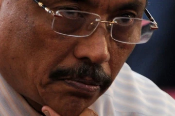 கோட்டாவின் அவசரகால பிரகடனம் நெருக்கடியை தீர்க்காது! காபந்து அரசாங்கமும்  உதவாது! தீர்வு …….