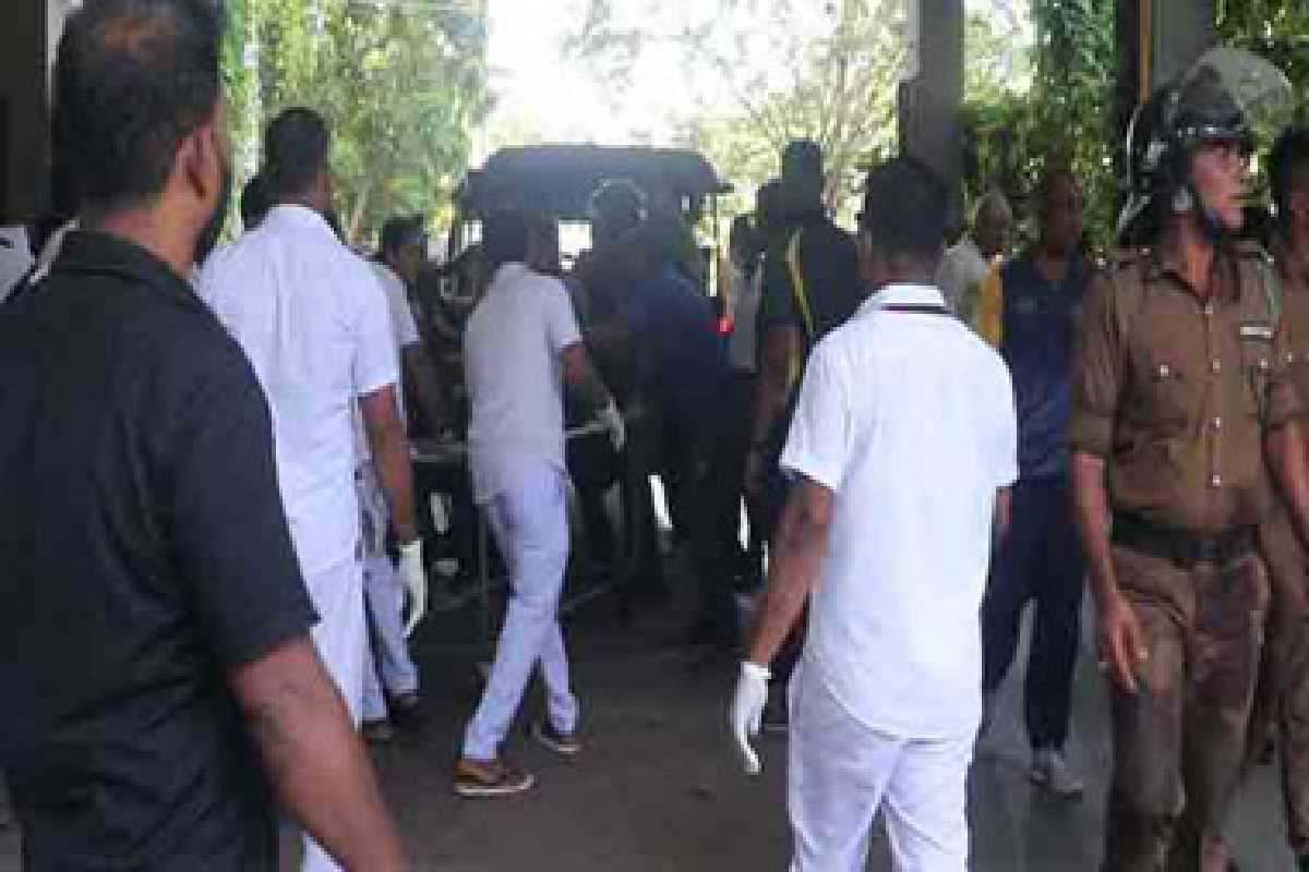 நீர்கொழும்பு சிறையிலிருந்து மாற்றப்பட்ட கைதிகள் மீது நாளாந்தம் மூன்று முறை தாக்குதல் | Prisoners Negombo Are Brutally Beaten Three Times நீர்கொழும்பு சிறையிலிருந்து மாற்றப்பட்ட கைதிகள் மீது நாளாந்தம் மூன்று முறை தாக்குதல் | Prisoners Negombo Are Brutally Beaten Three Times