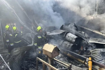 ஈரானில் சந்தைக்குள் இராணுவ ஹெலிக்கொப்டர் விபத்து