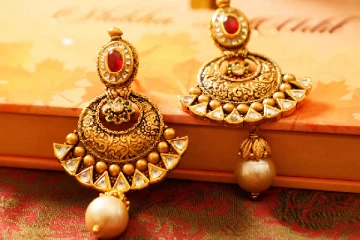 வார இறுதியில் சரமாரியாக எகிறிய தங்கம் விலை - எவ்வளவு தெரியுமா?