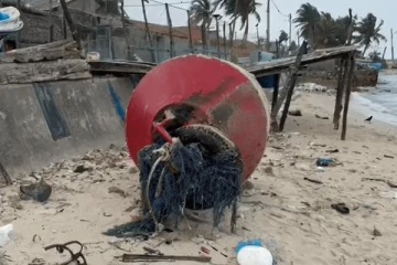 யாழில் கரை ஒதுங்கிய மற்றுமொறு மிதவை