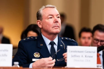 பென்டகனின் உளவுப்பிரிவு தலைவர் பதவி நீக்கம்